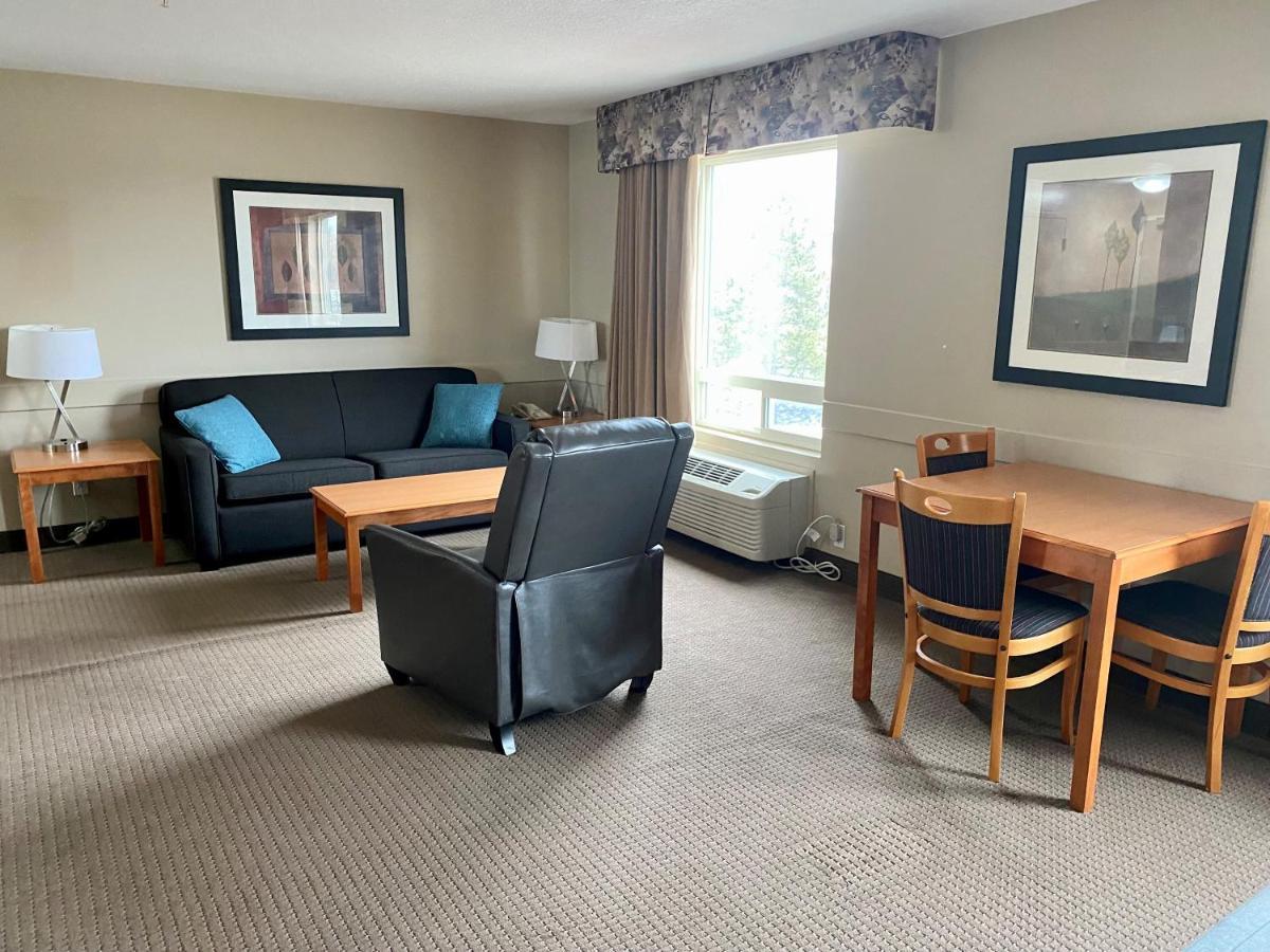 Super 8 By Wyndham Edmonton South Hotel Kültér fotó